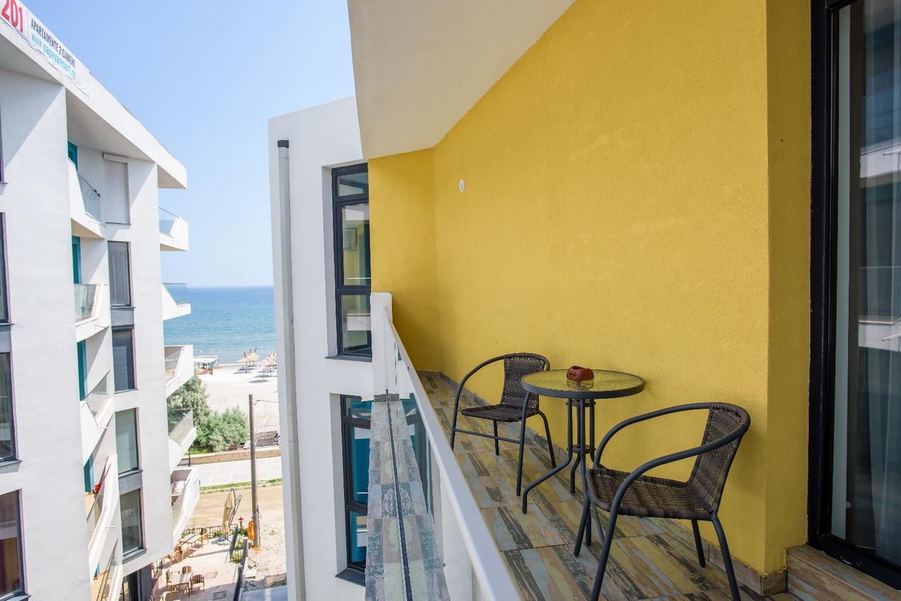 Constantinos Apartment Mamaia Nord Нэводари Экстерьер фото